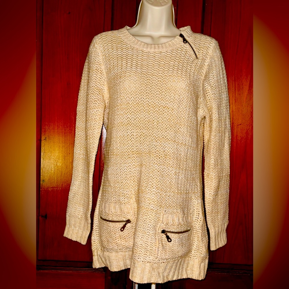 Creazoni Effect Tan Sweater with Zippers. Size Medium.